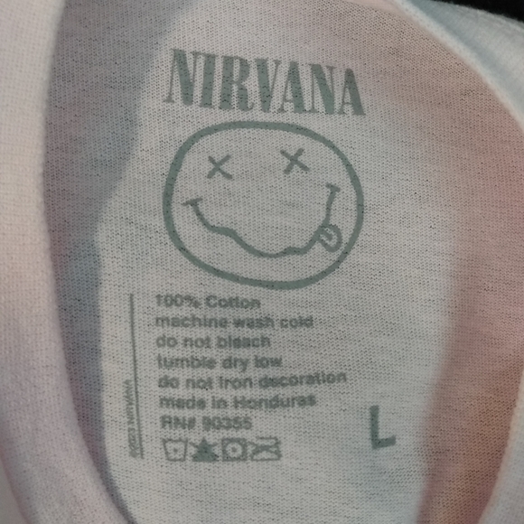 UO - Nirvana Alexa Baby Tee in Pink - Picture 4 of 11